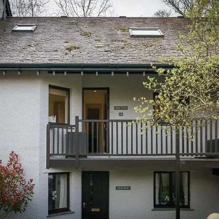 Holiday home Tree Tops At The Falls - Great For Families, Location With Parking *