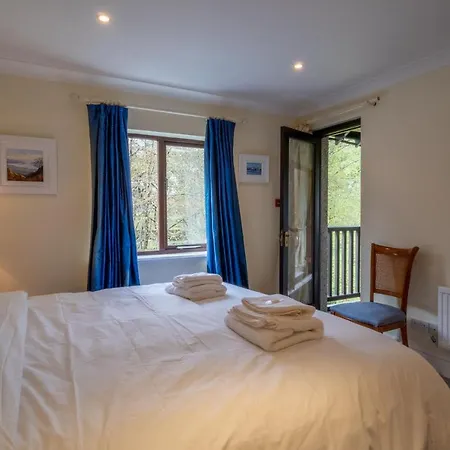 Holiday home Tree Tops At The Falls - Great For Families, Location With Parking Ambleside