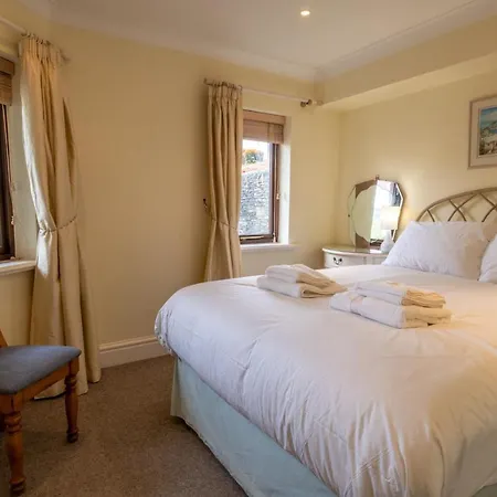 Holiday home Tree Tops At The Falls - Great For Families, Location With Parking