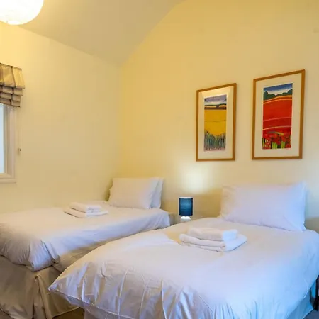 Holiday home Tree Tops At The Falls - Great For Families, Location With Parking Ambleside