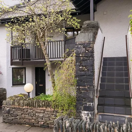 Tree Tops At The Falls - Great For Families, Location With Parking