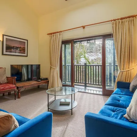 Tree Tops At The Falls - Great For Families, Location With Parking Ambleside